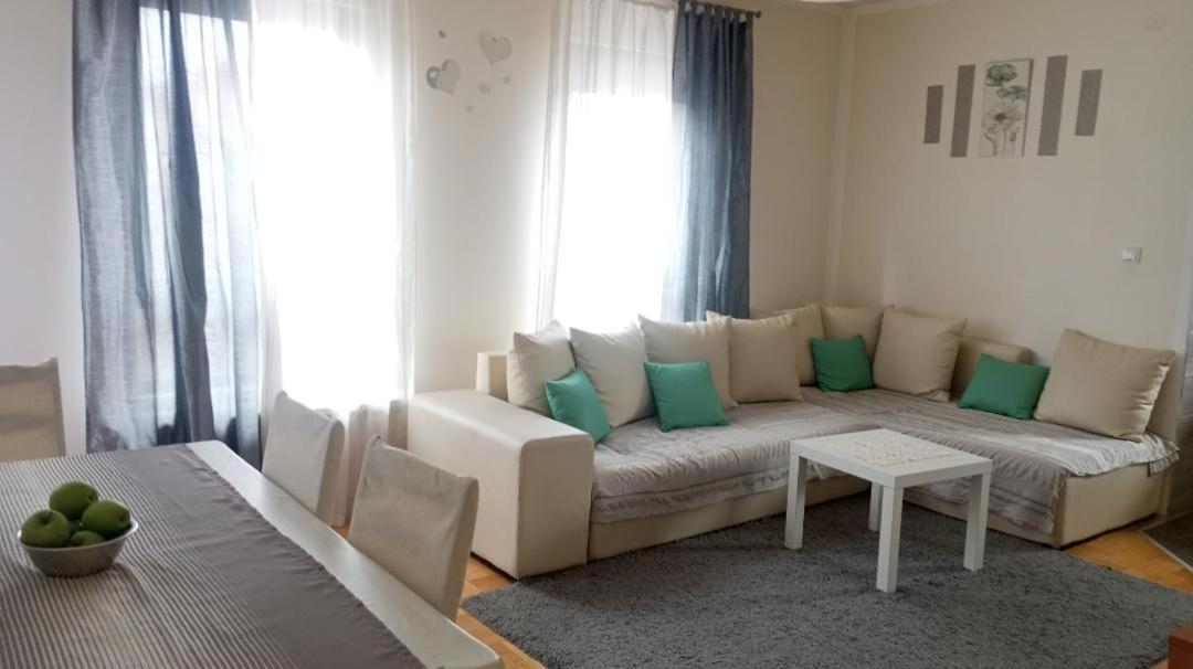 Apartman Gana Altina Lux Belgrad Exterior foto